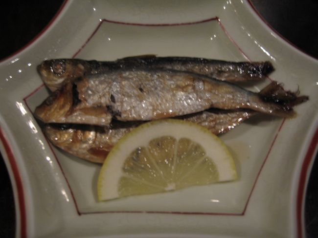 焼きままかりの酢漬け。<br /><br />「ままかり」は、予想よりも小さい魚でした。<br />あっさりとした味でした。