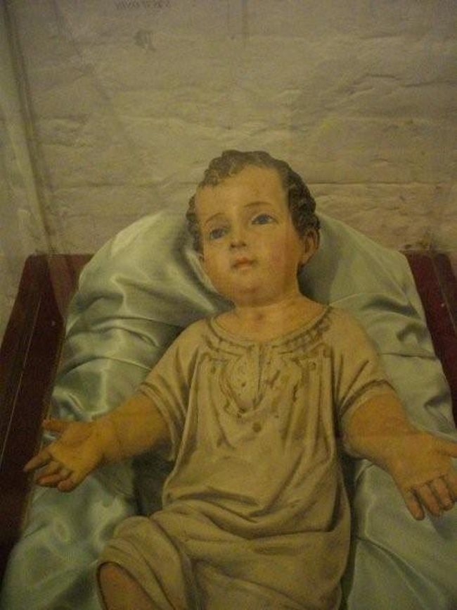 教会の博物館ですので展示物はすべて宗教関係なのですが、お人形（っていうの？）や法衣の刺繍の細さなど、なかなか綺麗なものでした。<br />展示スペースが狭いのですが、建物の雰囲気がまた良いです。