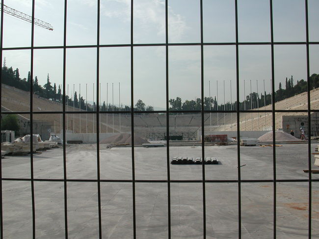 次はアテネ<br />ここはアテネ競技場<br />２００３年オリンピックマラソンのゴール地点でした。<br />