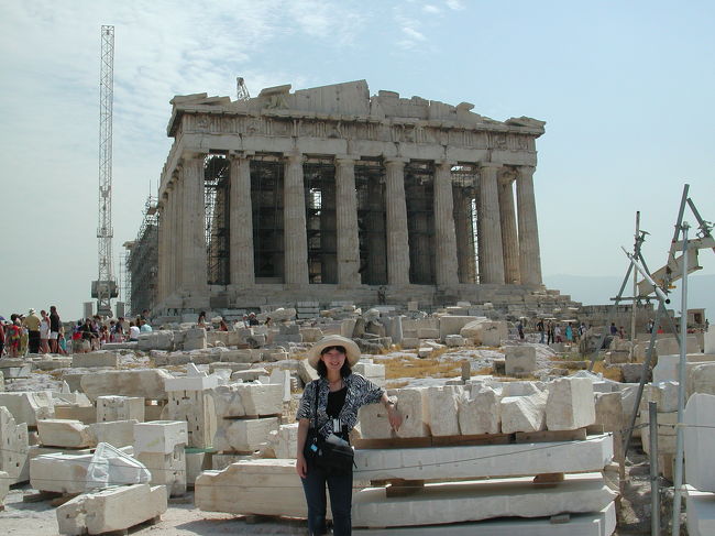パルテノン神殿<br />常に遺跡修復中
