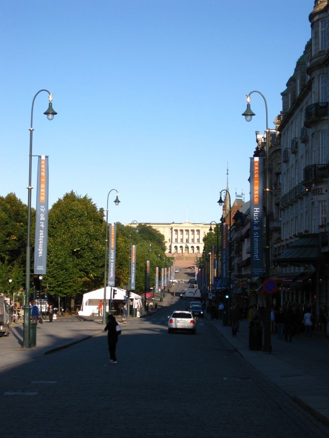 王宮への道。。。（朝）