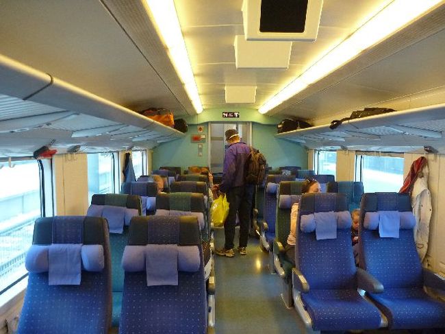 ヘルシンキ⇒サヴォンリンナの電車内。