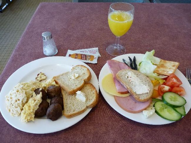 ビュッフェの朝ごはん。