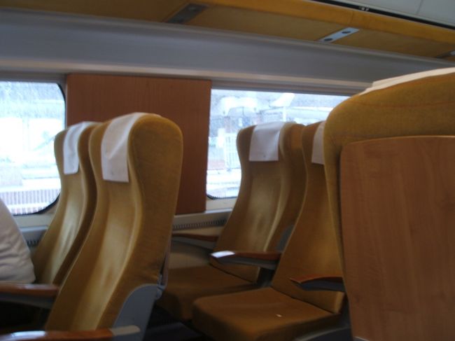 まずまずの車内。