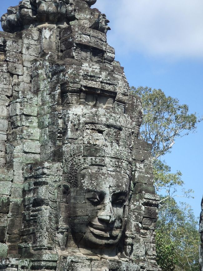 この顔、京唄子さんに似ているらしいです。