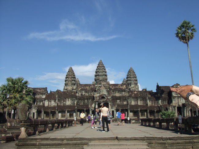 見る角度によって見える塔の数が変化するんだね〜。