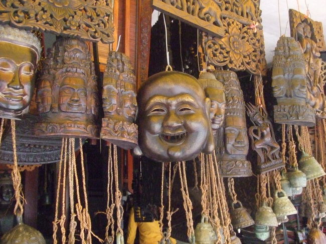 ちょっと家に置いたらこわいかな？<br />視線を感じそう(笑)<br />でもなかなかイイ笑顔っす！