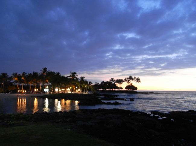 この日のディナーは、マウナラニのThe shopsで<br />ターキーサンドとサラダとビールを買ってきて<br />ホテルのお部屋で頂きました。