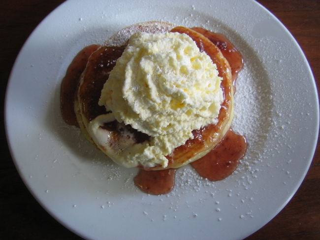 こちらはストロベリージャム付き。<br />本当に美味しくて朝からでもパクパクいけます。<br /><br />食後は海に行くのでシッカリ食べとかないと！