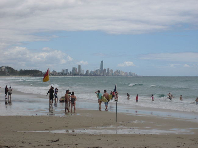 サーファーズパラダイスを望む