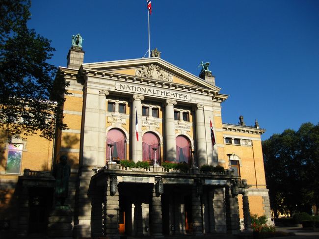 国立劇場（？）