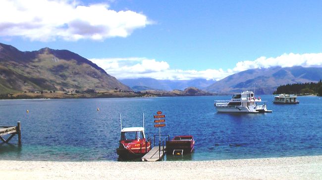湖畔のリゾート“ワナカ湖”