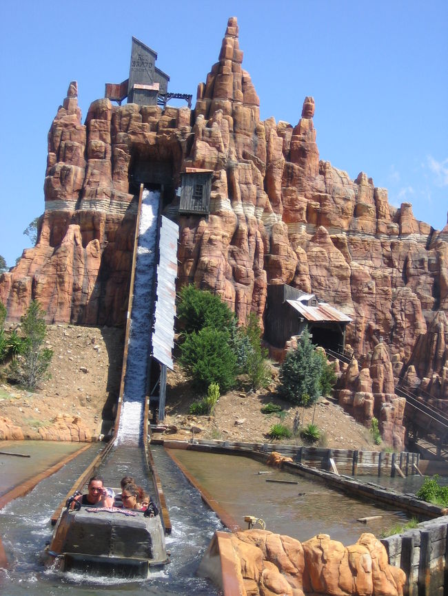 ワイルドウエストフォールズ・アドベンチャーライド<br />これはチョット無理．．．