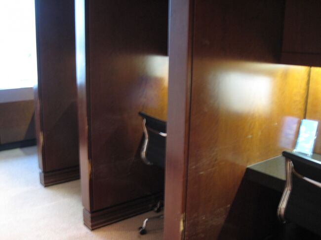 シャワー＆パソコン2台あり（日本語読めます）<br /><br />ランドサイドなだけあり、ガラガラでした。