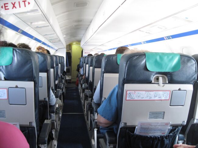 いつも思うが、東洋人からなのか？けっこうな確立で臨席を空けてアサインしてくれるようです。