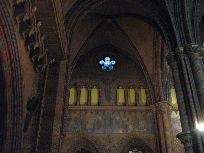 花の形のステンドグラスがお気に入り。<br />可愛いです。