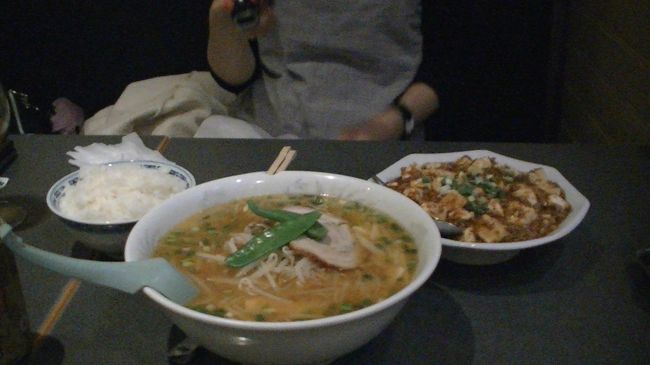 わたしたちは根気がないんでしょうか？？<br />もう２日目にして日本食に走ってしまいました。<br />でも海外で食べる日本食はおいしいー！