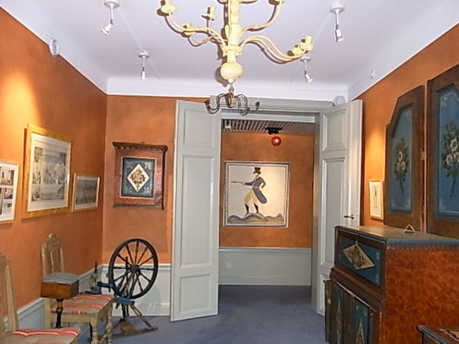 アンティークの調度品がホテル内にたくさんあります。<br /><br />ガムラ･スタンに溶け込んだホテルでした。