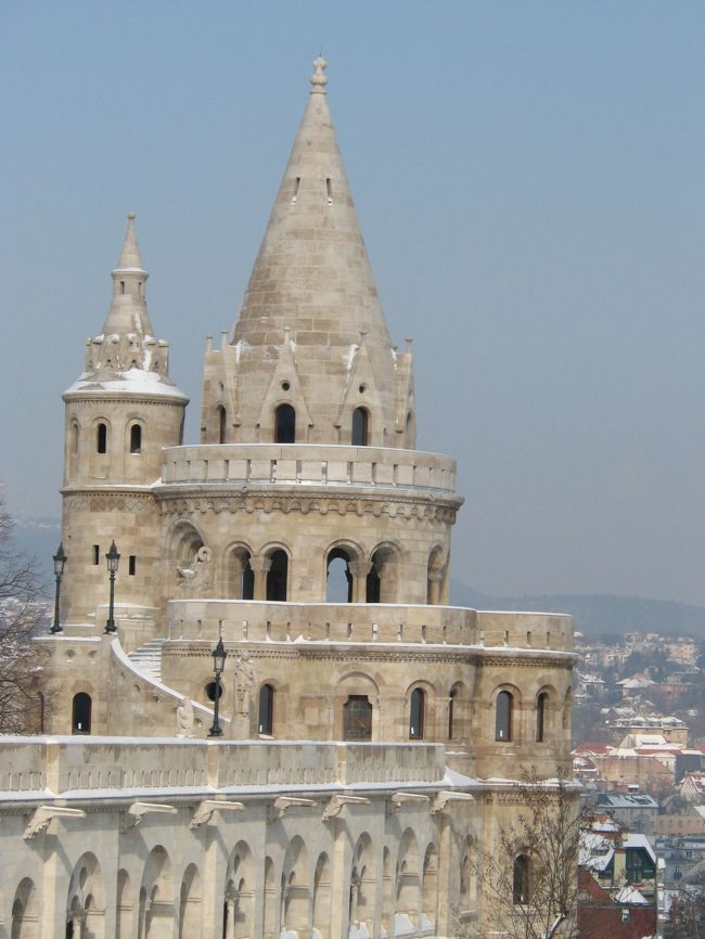 砦です。登れます。<br />飾り用に作った砦だといっていたのですが、<br />本当なのでしょうか？