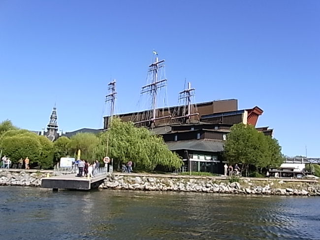 ヴァーサ号博物館<br /><br />博物館の外観も船の形をしています☆