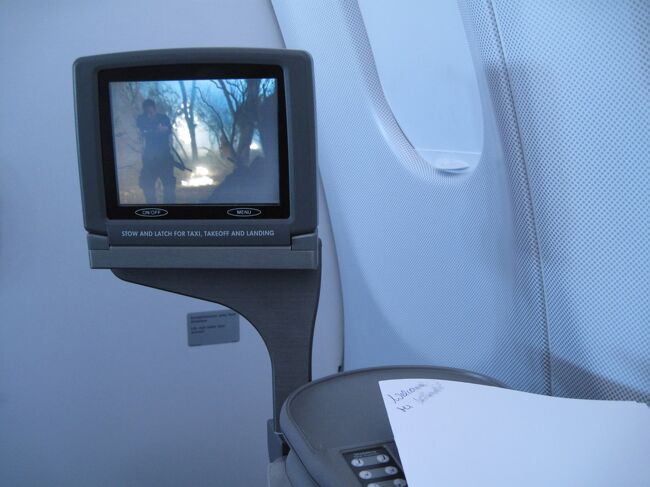 手書きのメッセージとメニュー<br /><br />モニターが小さ過ぎだよ（＞-＜）