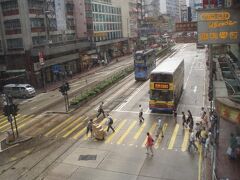 ホテルに戻ってから、午後は銅鑼湾へ。

お腹が空いたので、「銅鑼湾廣場一期」にある「南翔饅頭店」へ。