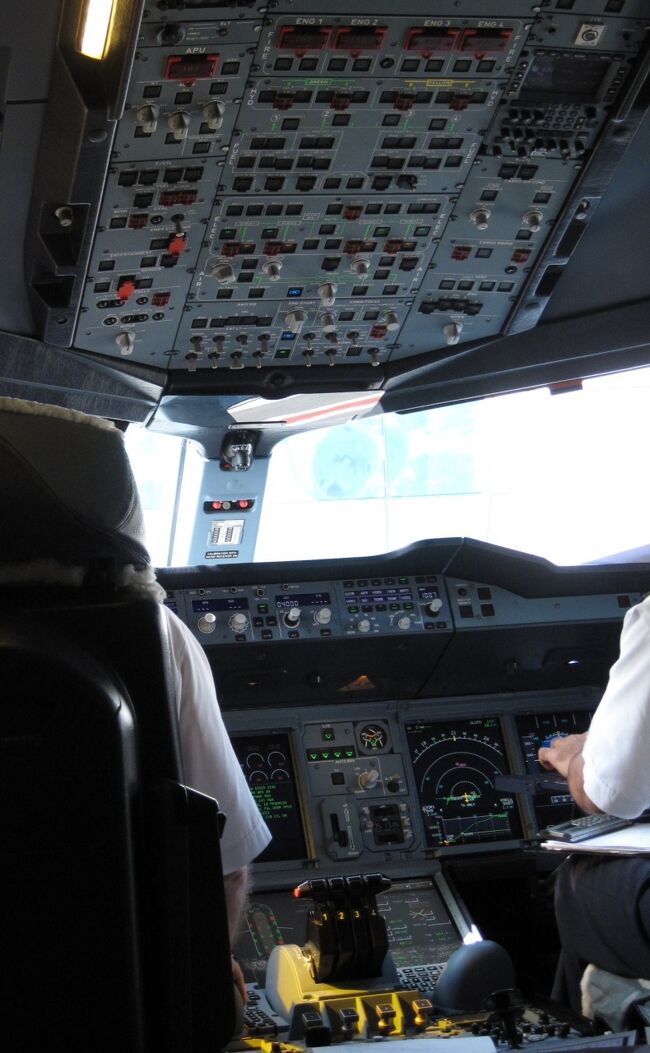 コクピ〜