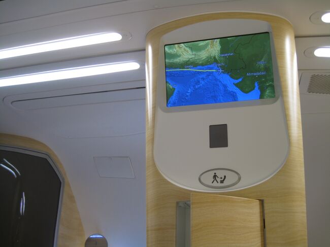 Emirates A380 Shower Spa<br /><br />videos<br />http://www.emirates.com/english/flying/our_fleet/emirates_a380/first_class/shower_spa.aspx