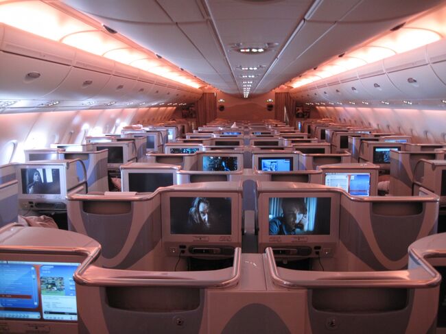 ＜ビジネスクラス編＞<br /><br />ビジネスクラスのキャビン