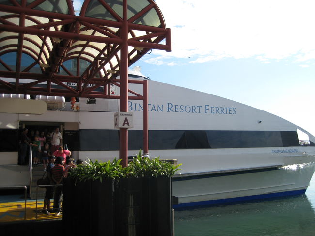 フェリー。超快適です。