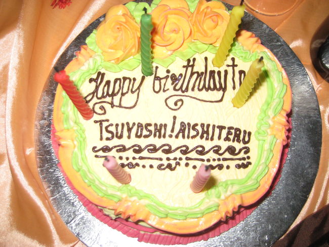 カンボジア製バースデーケーキです！