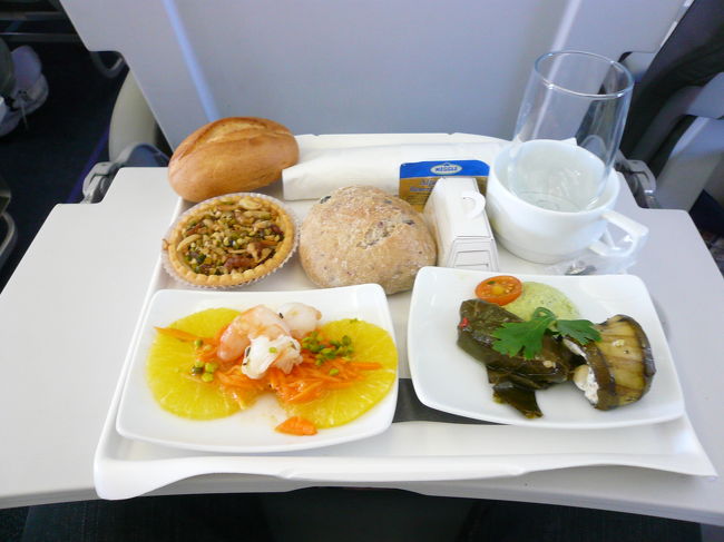 ビジセスシートのランチです。やはりフルーツ仕込のランチです。