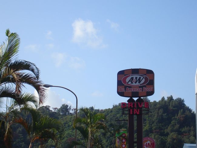 5日目。<br /><br />いよいよ、美ら海水族館です。<br />水族館はＡＭ８：３０オープンなので、空いているうちに行こうと早めに出発。<br /><br />朝食は沖縄にしかないＡ&amp;Ｗへ。