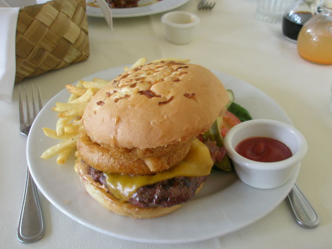 私は定番ハンバーガー