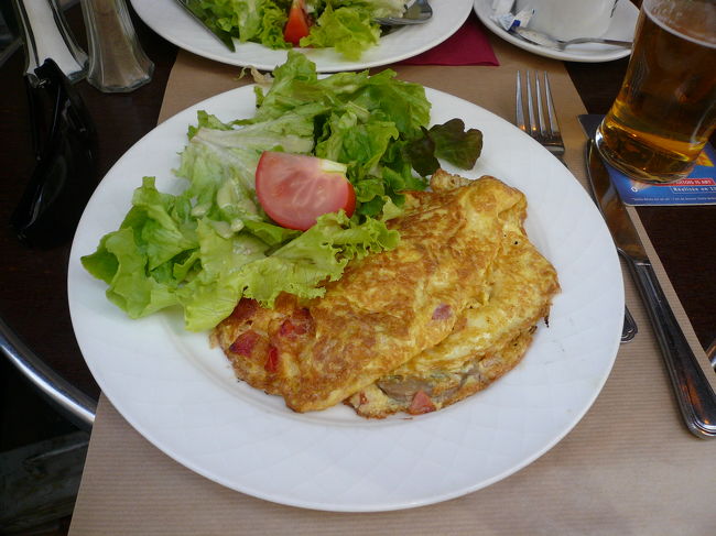 食べたのは、オムレツ。意外と美味しかった。　