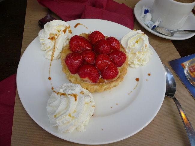 薦められて、頂いたデザート。