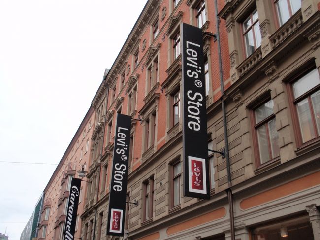 レトロの外観のLevi's Store。