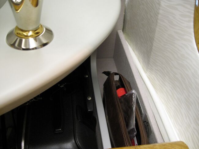 こっちが、777-300ERのスイートタイプ。<br />Ａ380よりちょっと幅が狭い。<br />