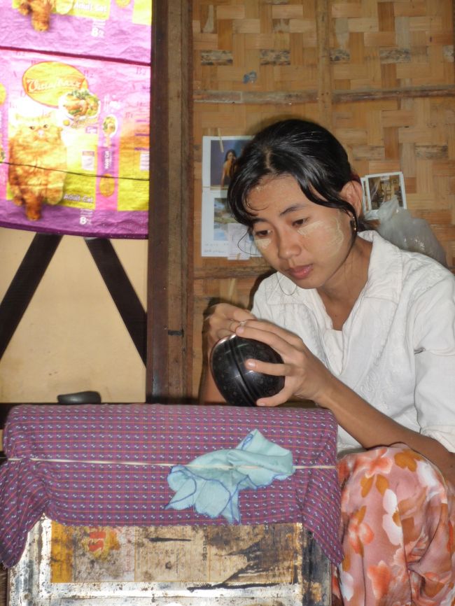 漆器つくり<br />