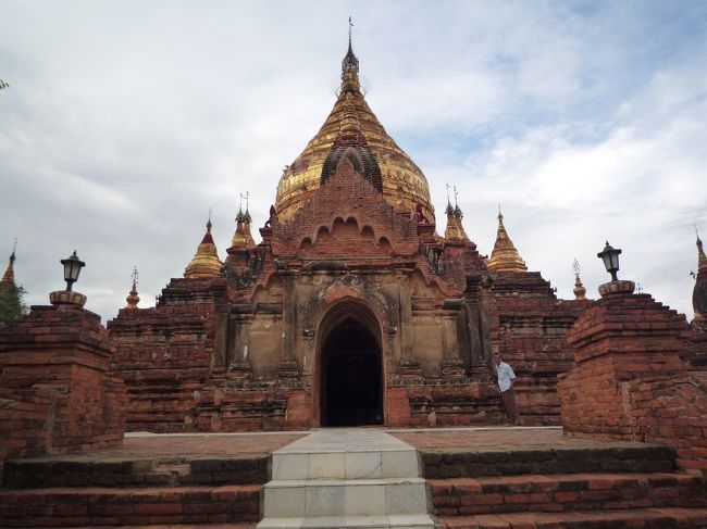 ティーローミィンロー寺院<br />（ニャウンウー周辺）