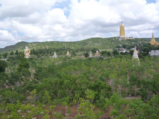 シュエターリャウンとレーチョン・サチャー・ムニ。<br />