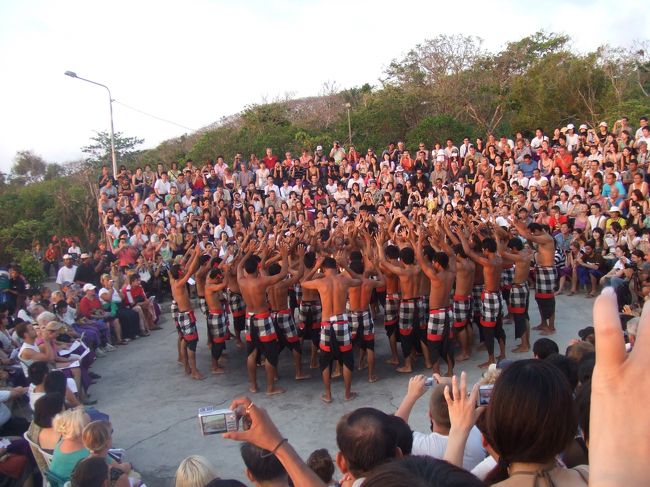 ケチャが始まりました。
