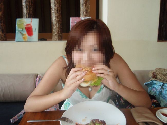 豪快にバクリ☆