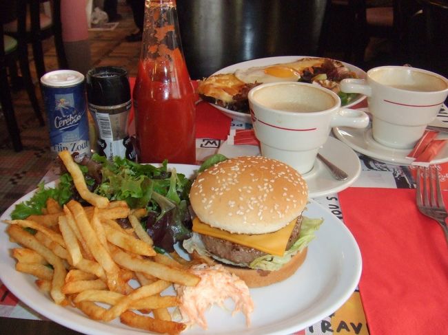 ここは、お手頃価格でした。<br />店員さんも観光客ずれしていなくフレンドリーで<br />GOOD。