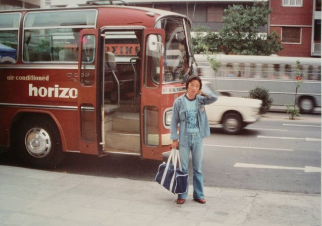 アテネ市内の観光用に乗ったバス。<br />（３０年以上のバスとは思えないほど、デザインが現代的だと思います‥。）