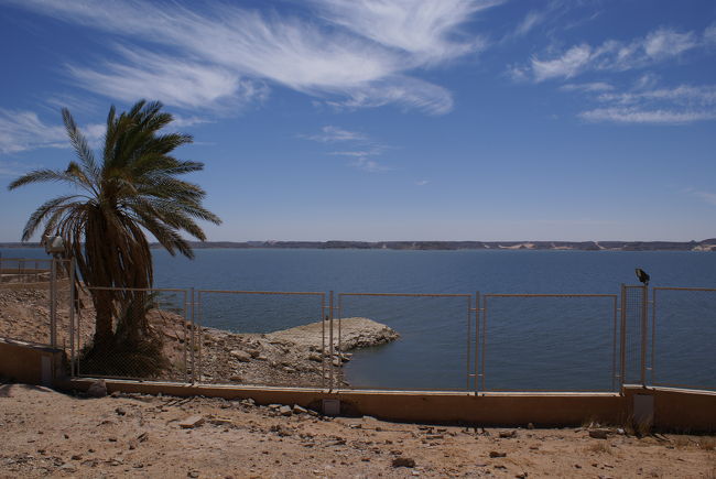 ナーセル湖<br />本来ならこの湖に遺跡が沈んでいた・・・