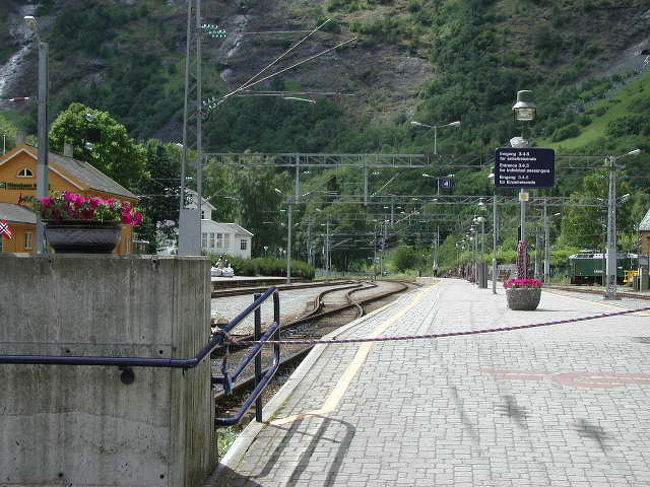 フロムの駅。電車も乗りたかったなぁ。けど今回はバスで移動。