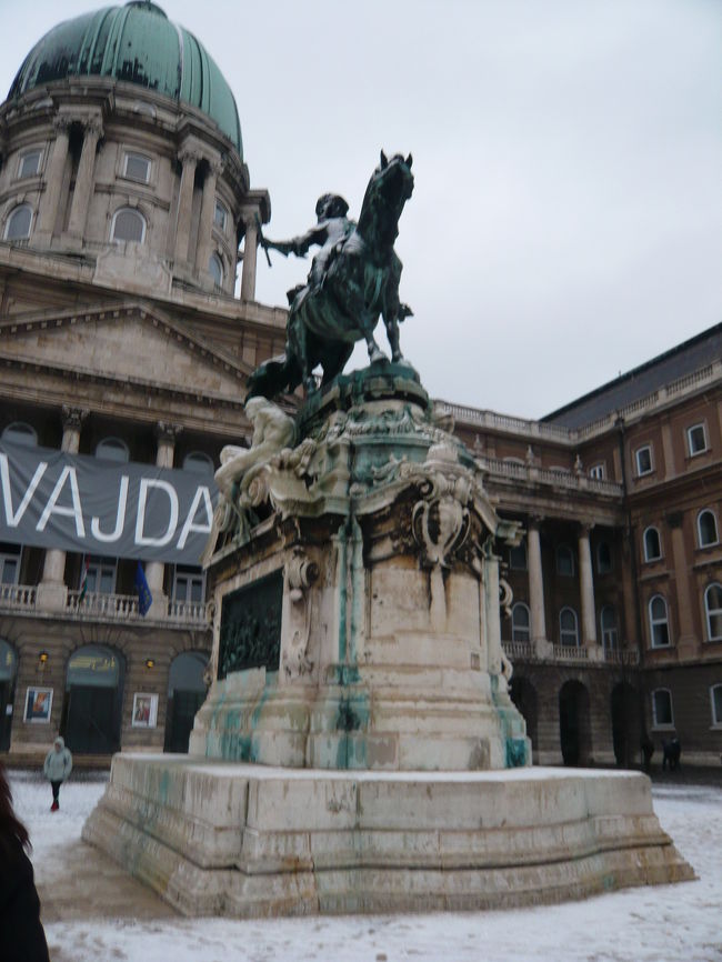 国立博物館。<br />最初は入口を間違えて<br />違うとこから入ってしまいました(笑)<br /><br />とっても良かったです!!<br />特に２階の19世紀の絵画が好きでした。<br /><br />とってもおススメです！<br />