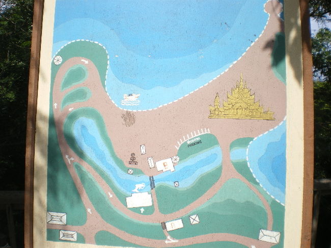 入り口の地図、場所はナックルアでした。北パタヤから１０分弱です。