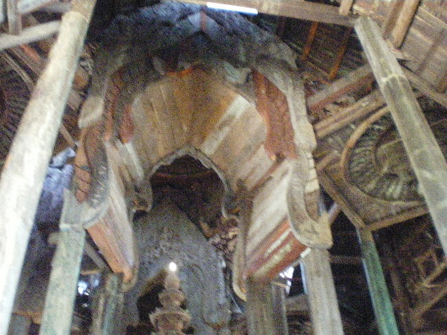 お堂の上部です